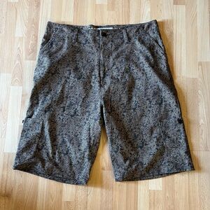 Orisue Men's Brown houndstooth Patterned Shorts
